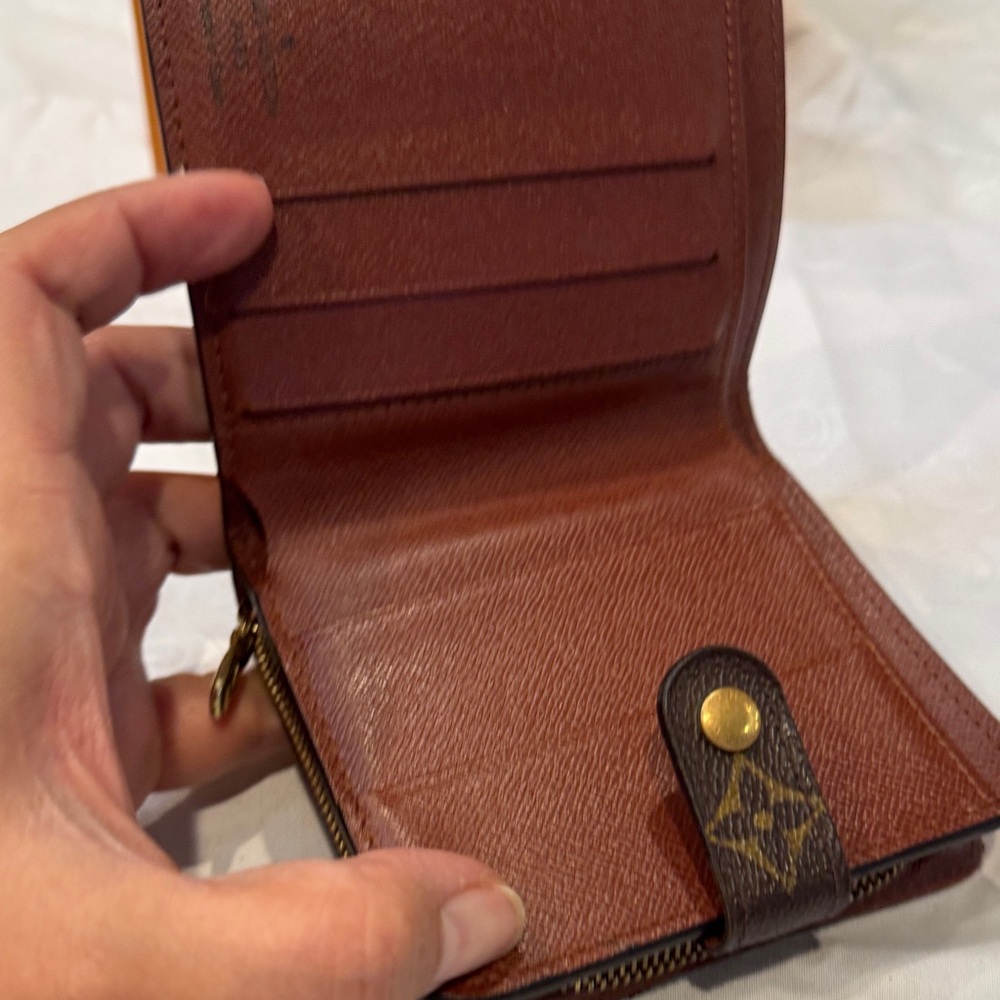 Authentic Louis Vuitton Compact Monogram Wallet - Picture 9 of 12